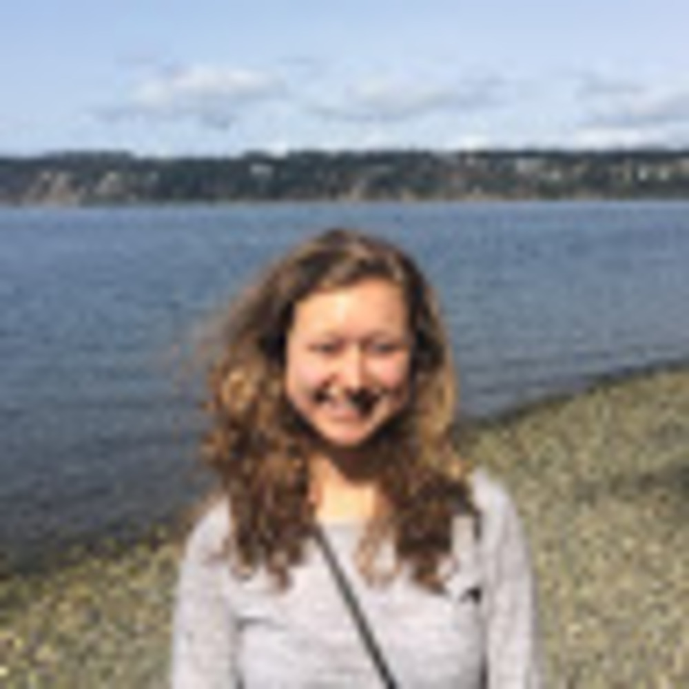 Meet your Posher, Elise